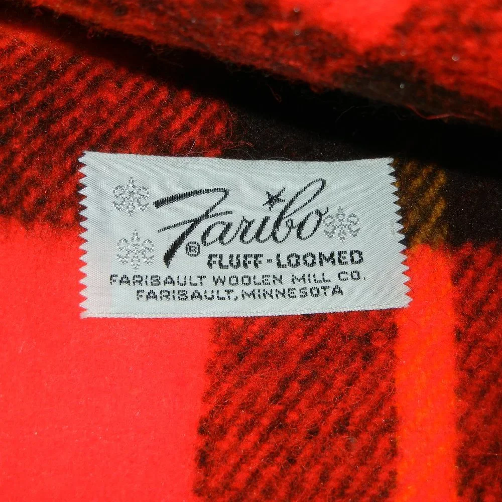 Faribo Red/Black Plaid Stadium Lap Throw Blanket 50